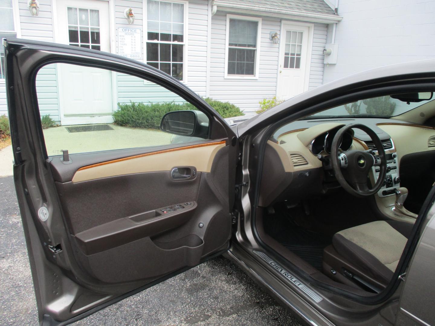 2010 BROWN Chevrolet Malibu (1G1ZC5EB3A4) , AUTOMATIC transmission, located at 540a Delsea Drive, Sewell, NJ, 08080, (856) 589-6888, 39.752560, -75.111206 - Photo#15